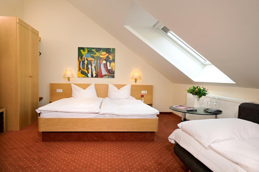 Hotel Heuboden Умкірх Екстер'єр фото