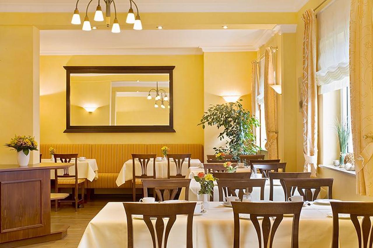 Hotel Heuboden Умкірх Екстер'єр фото
